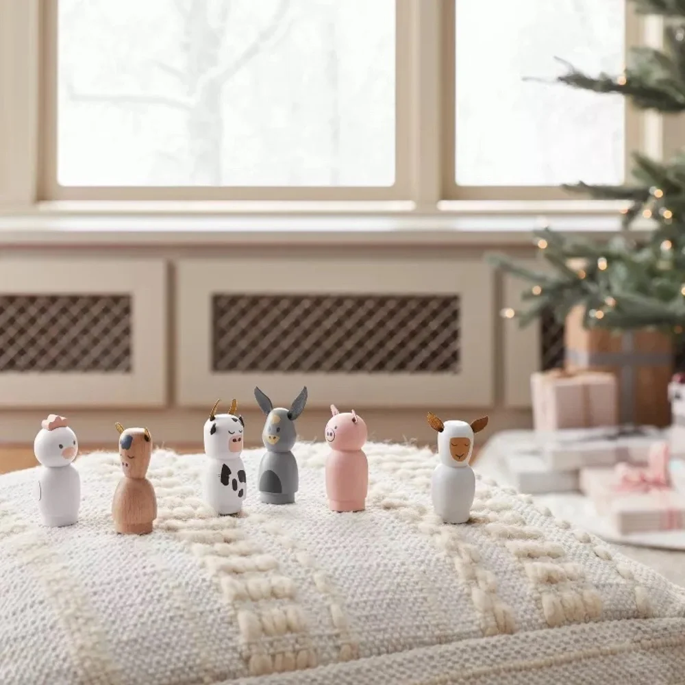 Hearth & Hand toy farm